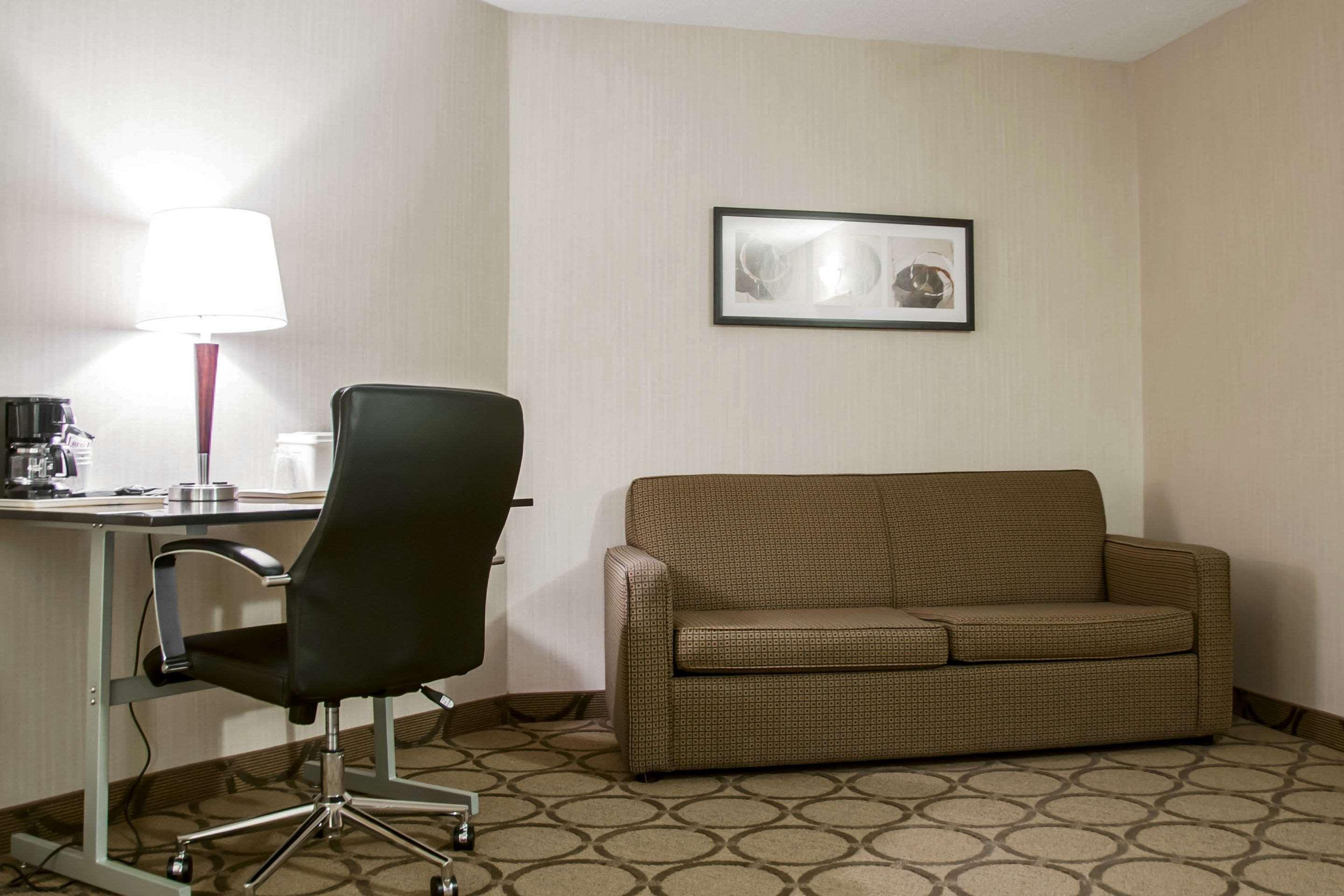 Comfort Inn South Brossard Zewnętrze zdjęcie