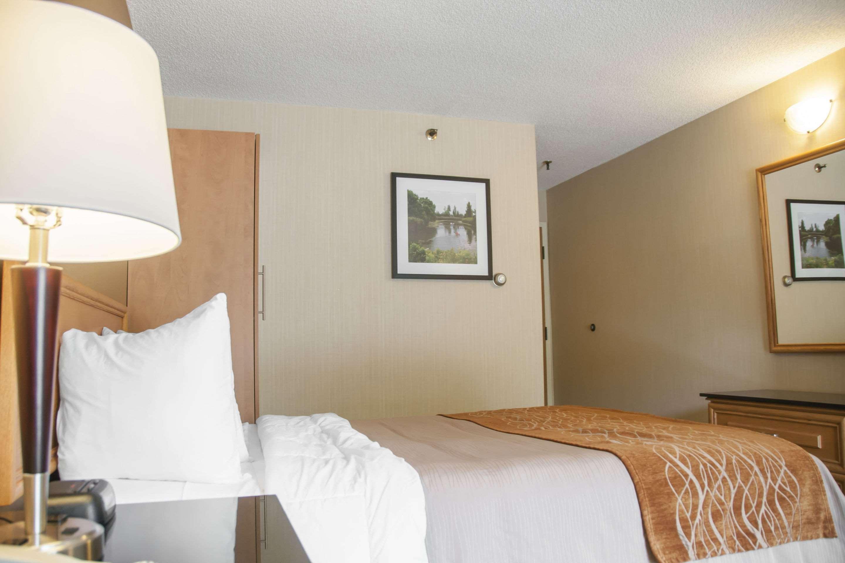 Comfort Inn South Brossard Zewnętrze zdjęcie