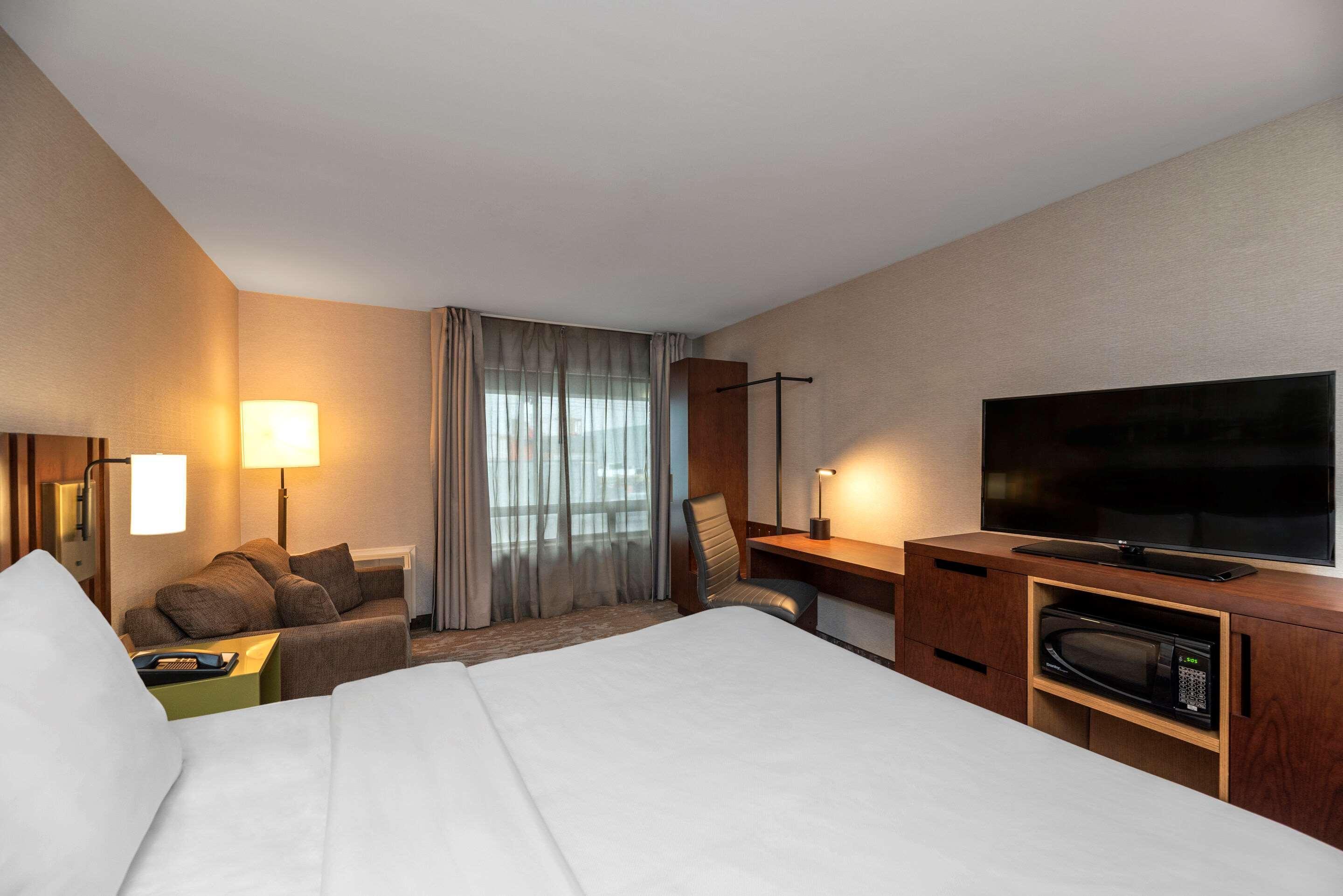 Comfort Inn South Brossard Zewnętrze zdjęcie